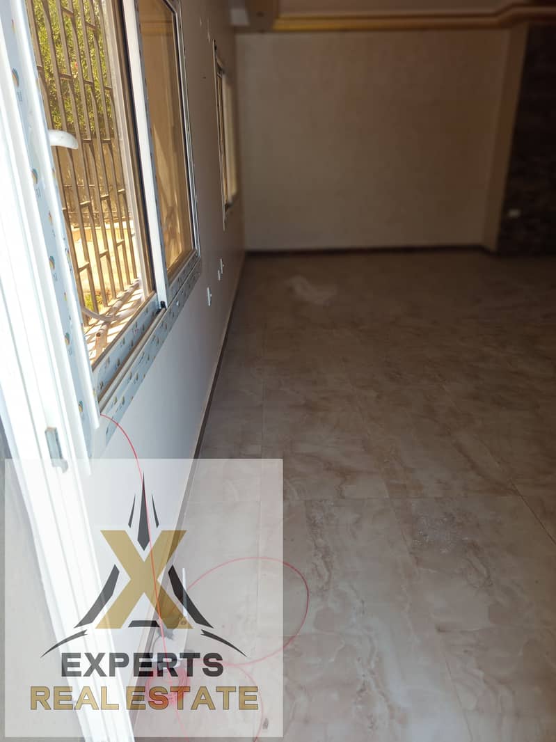 Modern town house villa for rent under new law in Madinaty, 231m buildings, steps to services - Widok 5