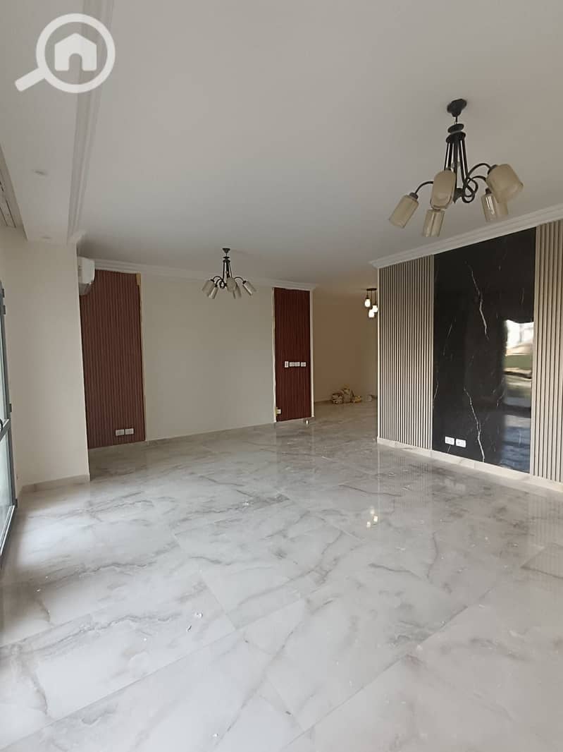 Apartment for Rent in The Courtyard – Beverly Hills | Kitchen, Appliances & ACs Included - Ansicht 2