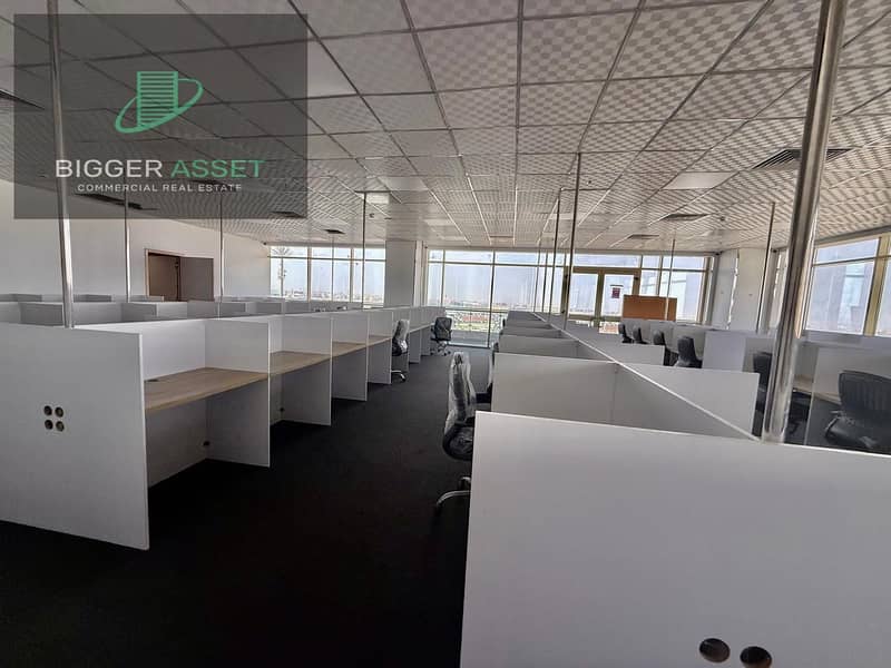 Admin Office 1000Sqm Open Space For Rent fully finished 3 Towers ,New Cairo - Ansicht 2