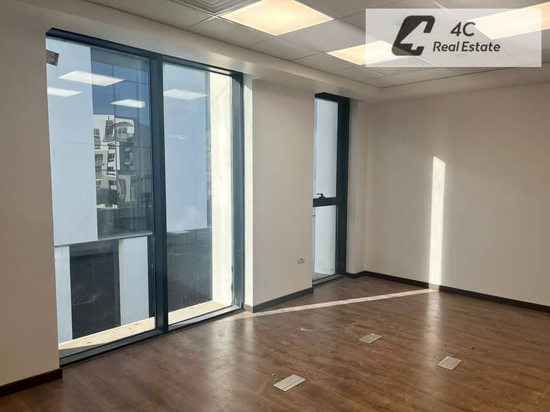 Best investment opportunity Ultra-super deluxe finishing with acs administrative office 142 m in the best location in Hyde Park Fifth Settlement - Ansicht 2