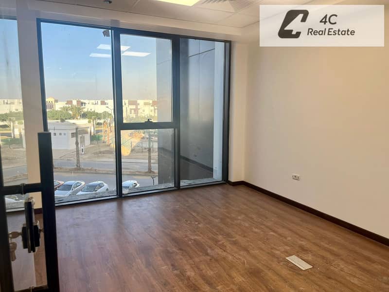 Best investment opportunity Ultra-super deluxe finishing with acs administrative office 142 m in the best location in Hyde Park Fifth Settlement - Ansicht 3