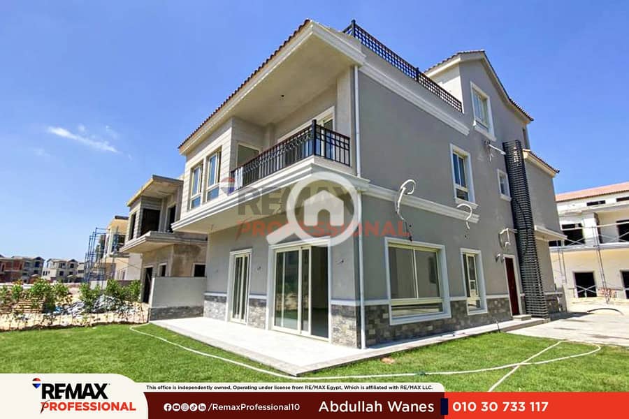 Prime location and spacious villa with hotel-style finishing. Twin house for sale in Smouha. Delivery within one year – pohled 3