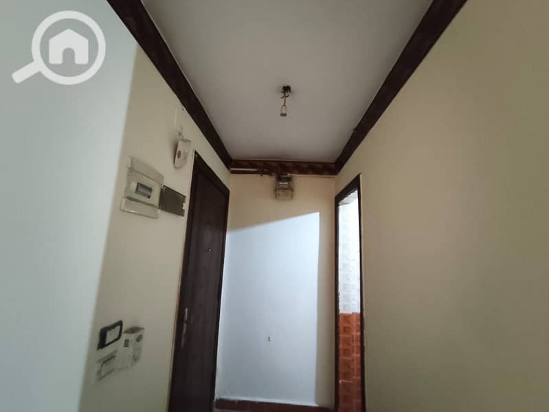 Excellent Opportunity | Registered apartment with a share of the land - built in 2010 - near Shubra Street and Rod El Farag Metro Station - Więcej