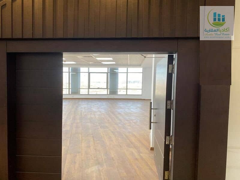 First Use - Finished Administrative Office 150m² in Centro Mall, opposite the American University in Cairo (AUC), Sector 4, South 90th Street - Bild 6