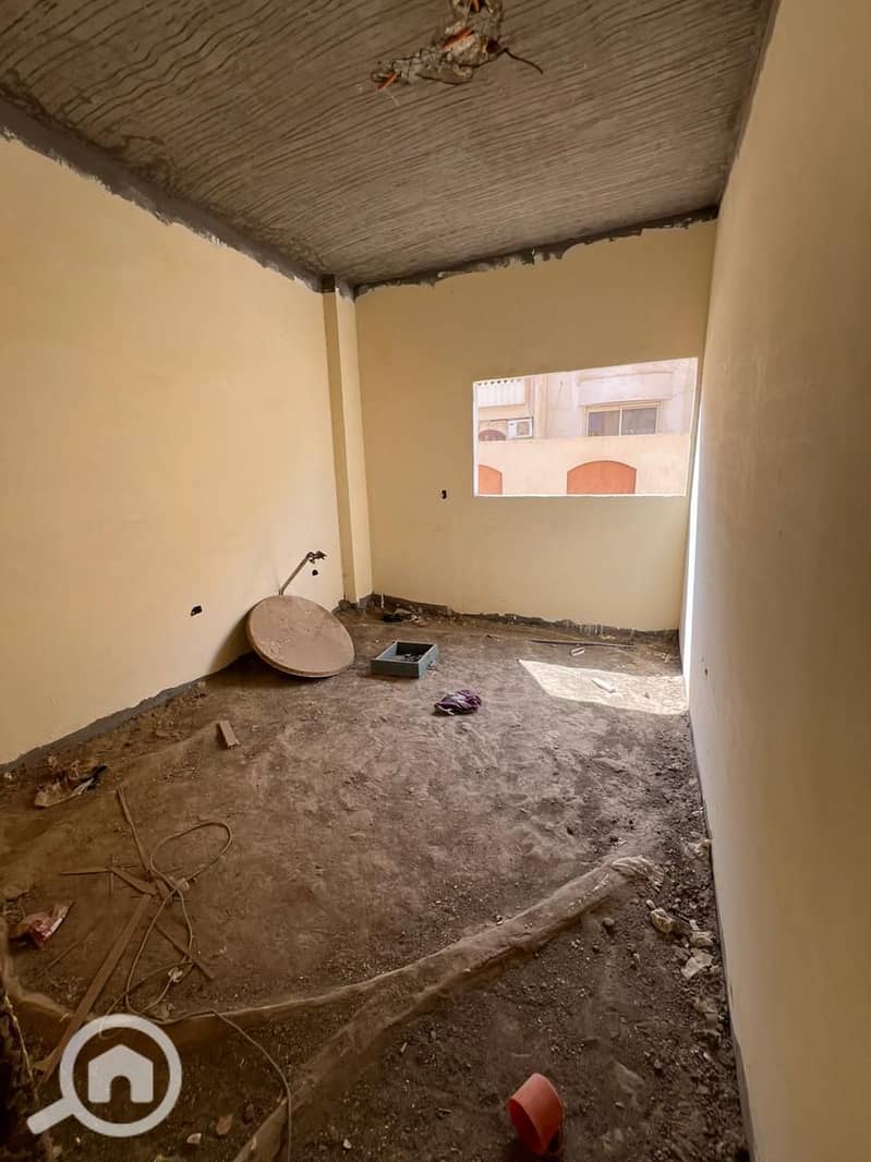 Duplex with Private Garden for Sale in Al Yasmeen Compound – Semi Finished - Widok 5
