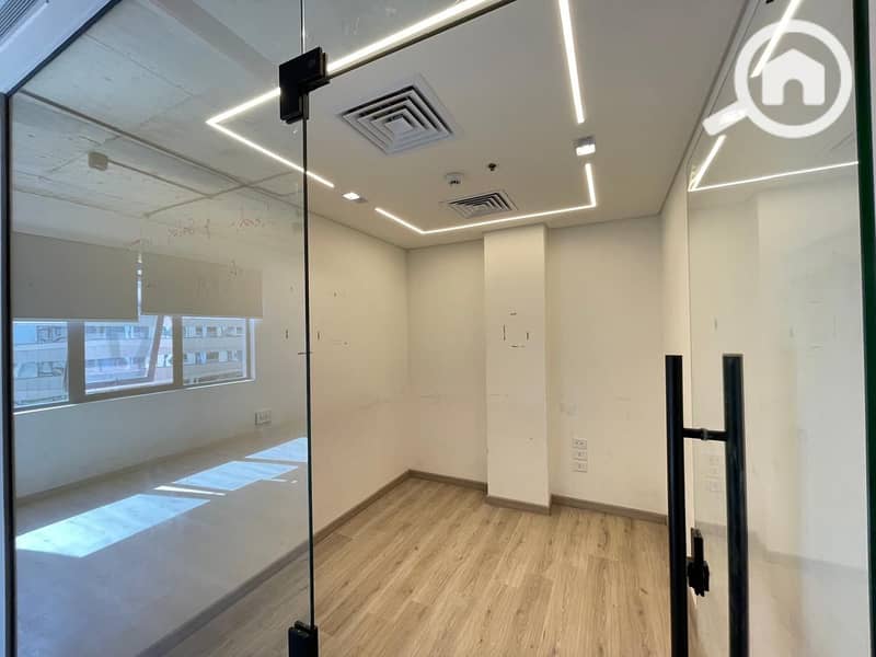 Office for Rent in The Portal SODIC, Beverly Hills – Sheikh Zayed - Więcej
