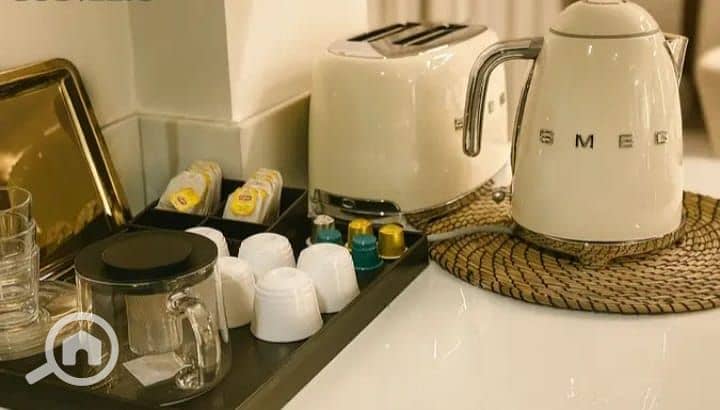 Twin house for rent in Patio Zahraa La Vista Compound, opposite Al Ahly Club - Kitchen with appliances and air conditioning - Ansicht 6