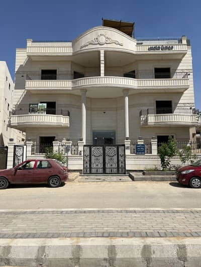 2 Bedroom Roof for Sale in Shorouk City, Cairo - شقة فى الحى الثانى شرق المجاورة الثانية الشروق 2 Bedroom Roof for Sale in Shorouk City, Cairo - شقة فى الحى الثانى شرق المجاورة الثانية الشروق