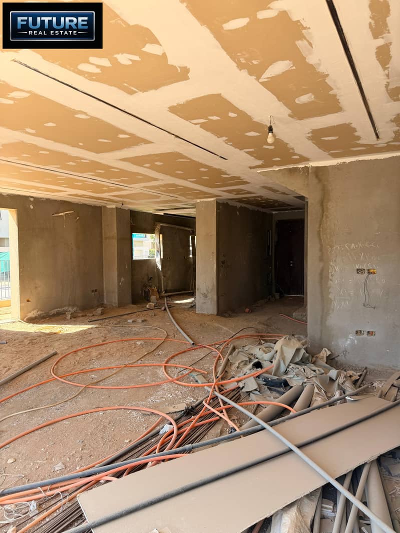 A 405 sq.m corner villa in SODIC East compound in New Heliopolis, Al Shorouk - Görünüm 6