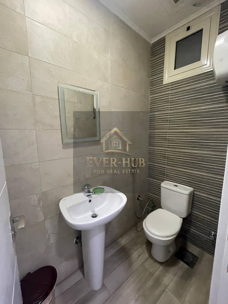 Office for rent, 82 sq m, in Cargo Mall, Sheikh Zayed – strategic location on Al Shabab Main Street, behind Saudi Market, minutes from 26th of July – pohled 4