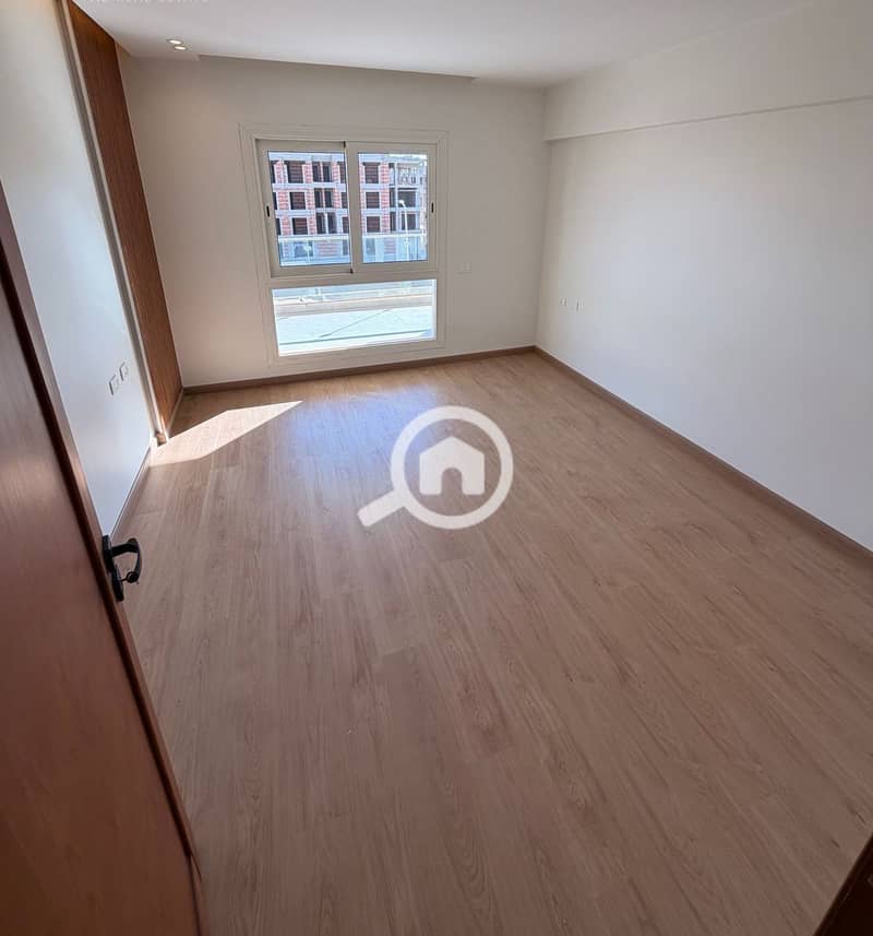 Apartment for Rent in Mountain View iCity October – další