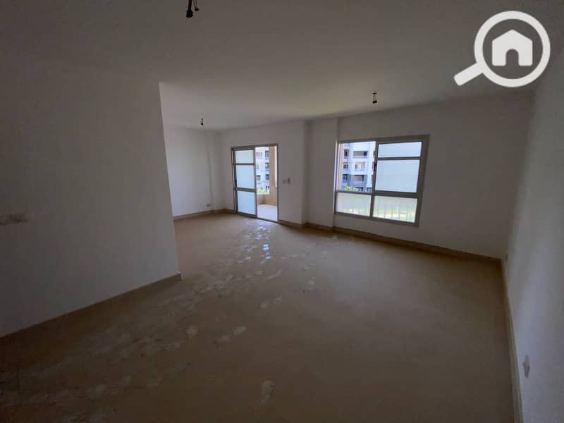 2 555946a4-c0e5-47c4-a689-c0aa5607e6a3. jpg