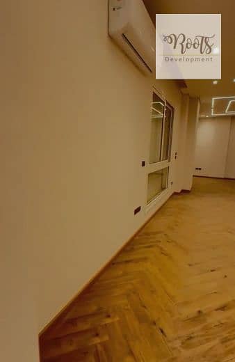 For Rent Twinhouse Frist Use ,Super Lux ,Including kitchen and AC/S, in Prime Location,Landscape View ,in Mountain View I-City 5th Settlement - Widok 4