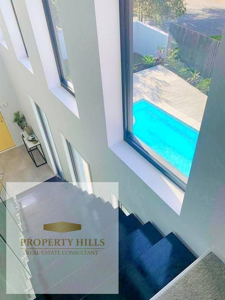 Fully finished twin house with the highest quality finishes, only 5% down payment and installments over 10 years in Jefaira, Ras El Hekma. - View 3