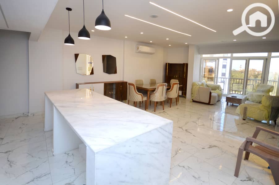A distinctive apartment for sale in a strategic location – Ultra Super Lux finishing – A great deal! - Görünüm 2