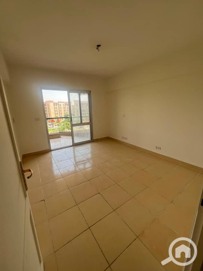 Apartment for sale in Al Rehab 2, a great deal! 3 bedrooms, 2 bathrooms, 131 square meters, typical floor, wide garden view, very prime location near - Widok 5