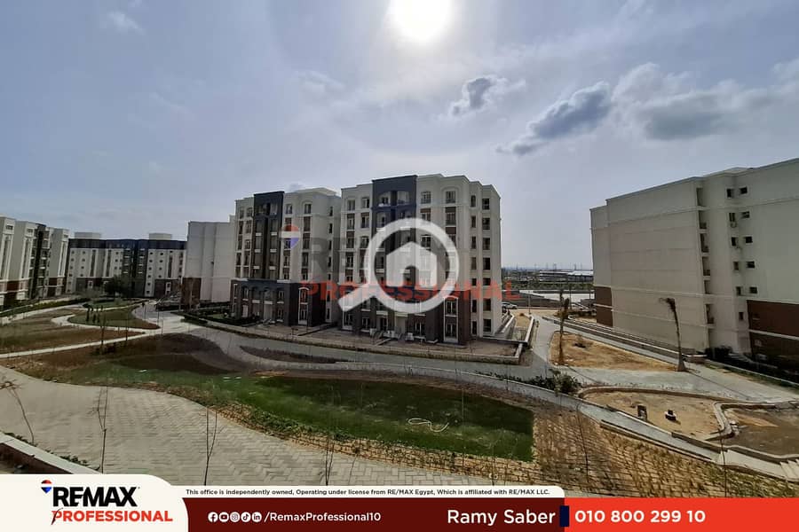 Immediate occupancy, open views of the plaza, lowest price apartment for sale in Alex West - Widok 6
