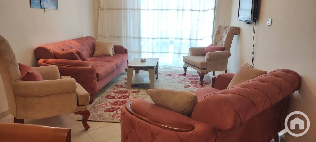 Furnished apartment for annual rent in Al-Saraya, direct sea view - Ansicht 4