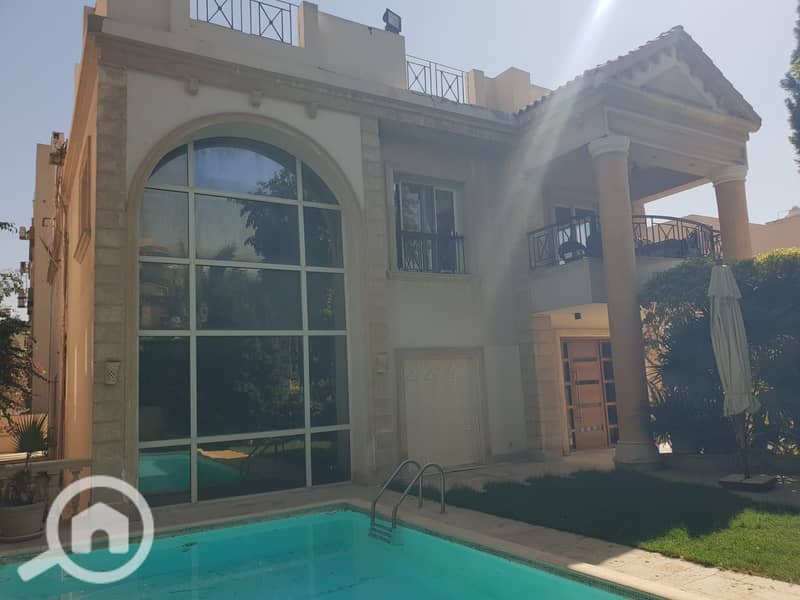 *Villa in West Golf for sale, 670m², basement + ground floor duplex + independent first floor + permit for an additional floor, finished to an extra s - Vista 2