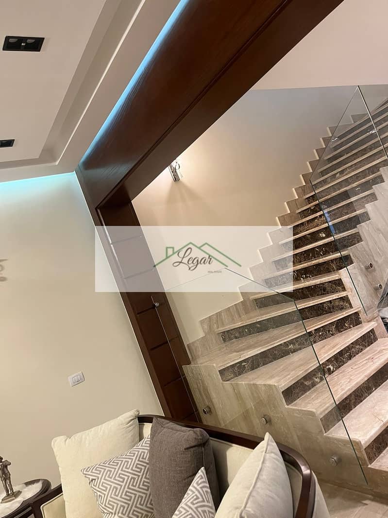 Corner Townhouse for Sale in Palm Hills at a Bargain Price - Widok 3