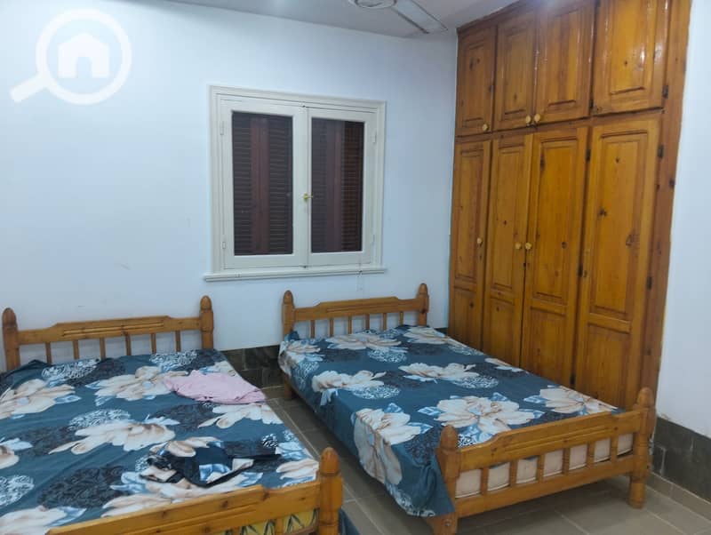 Furnished apartment for rent, new for annual rent, suitable for a family, a groom, or a company. 3 bedrooms, two-piece reception, kitchen, bathroom, first upper floor. All facilities available: water and electricity in Alexandria, Al-Ajami, kilometer 21, near the Palm Beach, fourth line from the sea in a very distinguished location. - Widok 6