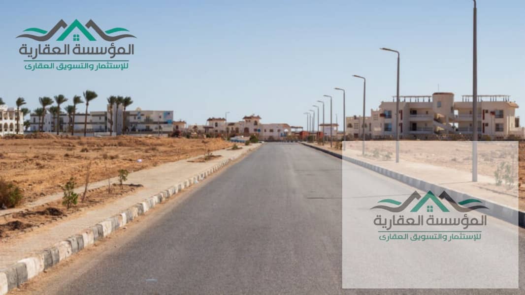 Land for sale - 600 m - Lot 20 - inside a compound - Al-Hizam Al-Akhzar - near the Middle Road - approved and the ministerial decision is being extracted - a corner plot at the entrance of the compound. – pohled 4