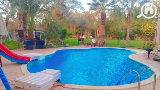 فیلا 4 غرف نوم للايجار في 6 اكتوبر، الجيزة - Snapchat-1245905521_edit_159239926990295. jpg