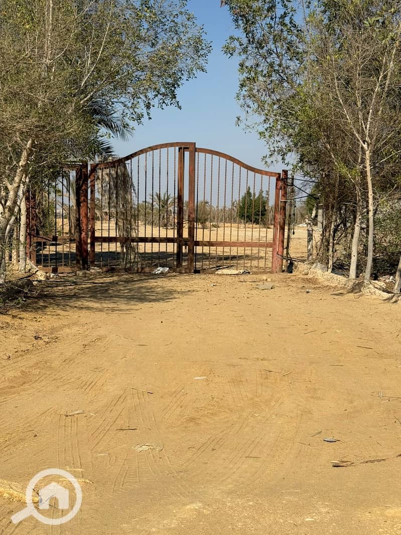 For sale, 4 acres in the Green Belt on the main street at a commercial price. – pohled 6