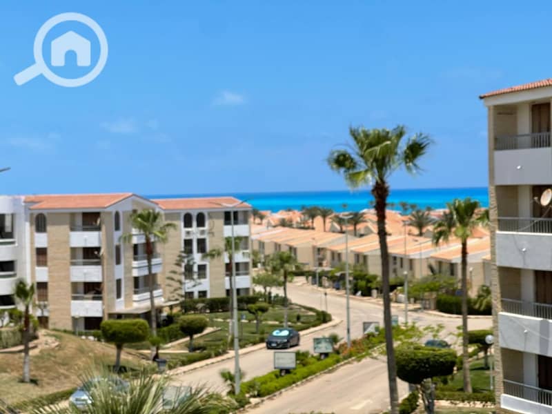 For rent, an apartment with a full view of the sea in Diamond Beach Village, North Coast, kilometer 90 and a half, next to the National Bank Village. Clear view of the sea, consisting of 3 rooms, 2 bathrooms, and 2 air-conditioned rooms, close to all services. Details and prices are in the description. For rent from the owner, an apartment in Diamond Beach Village, North Coast. - Widok 3