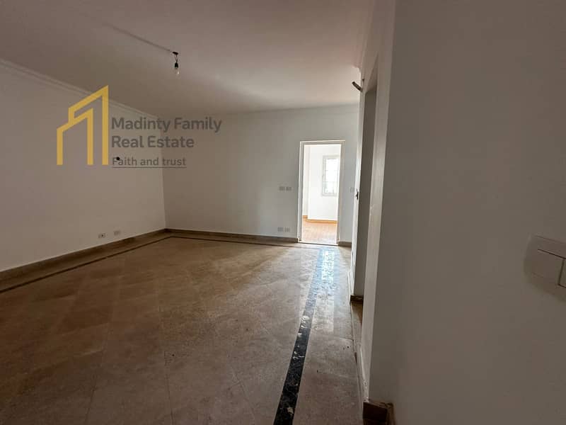 A fully finished villa at a price that is literally a twin house in Madinaty. - Więcej