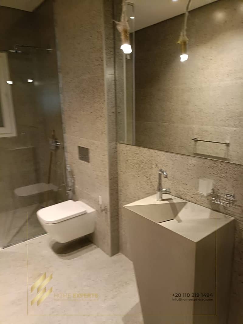 12 23cae6f7-df0f-4117-b5e0-815e6900db0d. jpg