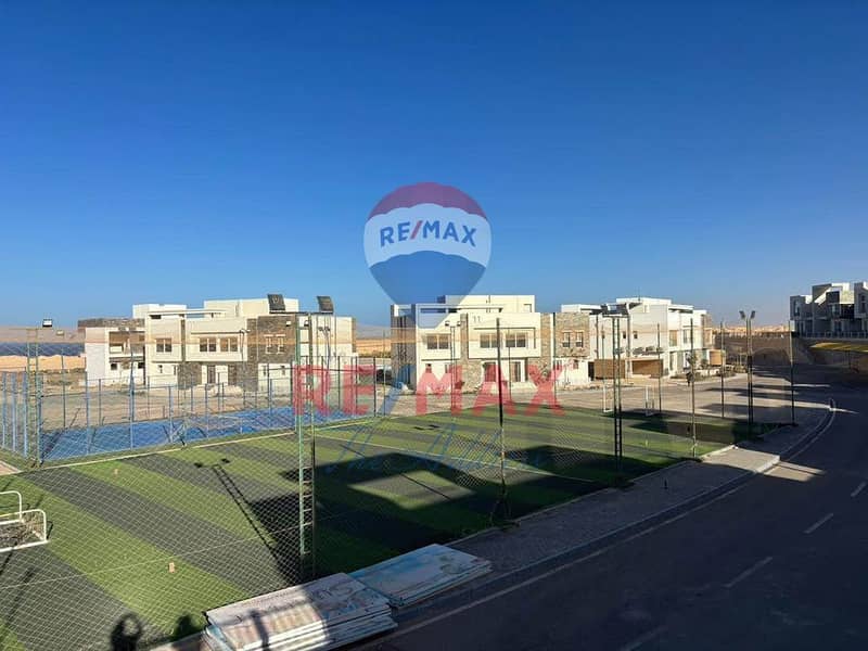 Lowest price for a fully finished chalet ready for viewing from Al Ahly Sabbour in Ras El Hekma, next to Mountain View, directly on the sea. - Widok 3