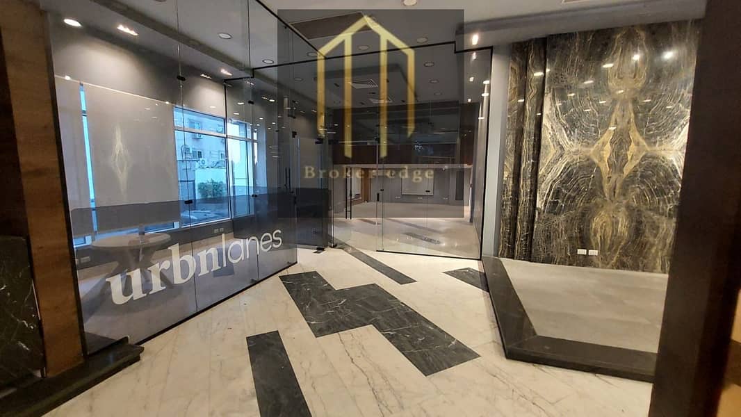 Office space for rent in Sheraton at a price of 1200 pounds per meter - Widok 3