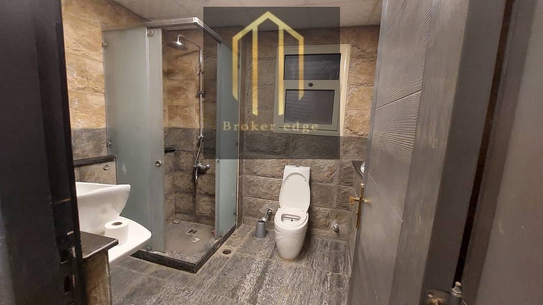Office space for rent in Sheraton at a price of 1200 pounds per meter - Widok 6