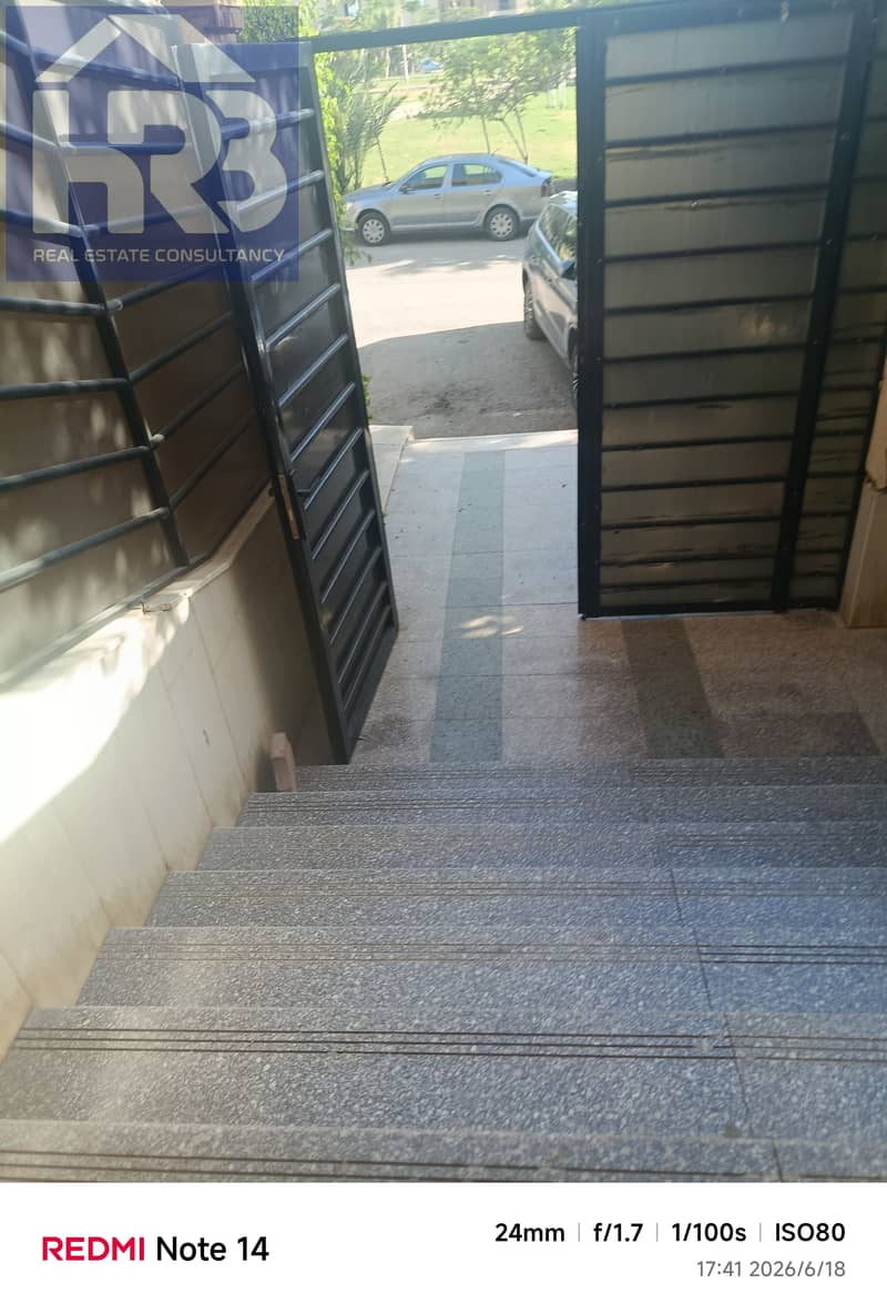 23 1000361400. jpg