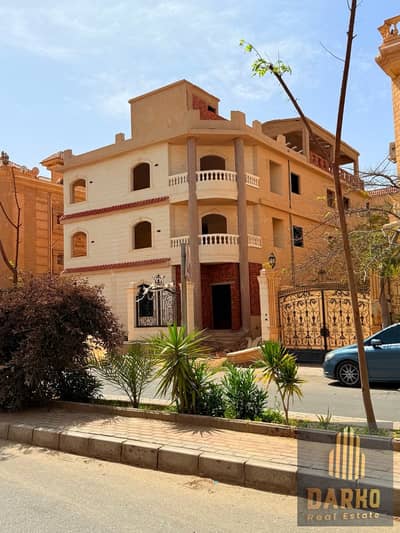 4 Bedroom Flat for Sale in 6th of October, Giza - 82e3271c-e4fb-4e58-89c2-df7e68e952f8. jpg 4 Bedroom Flat for Sale in 6th of October, Giza - 82e3271c-e4fb-4e58-89c2-df7e68e952f8. jpg