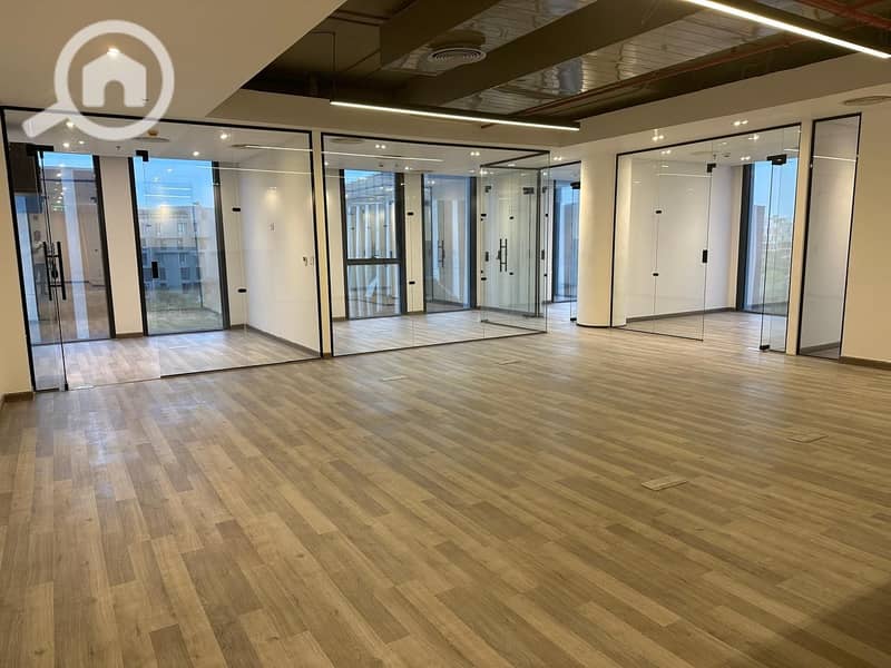Office space of 220 sqm for rent in Eastown, Sodic, Fifth Settlement - View 2