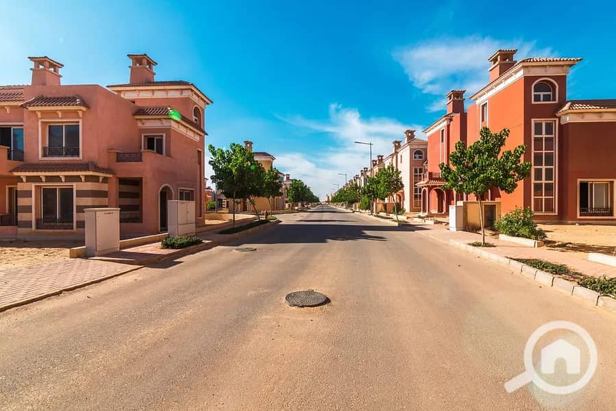 The lowest price for a twin house in October New Compound directly in front of Gate Zayed 4 with a 10% down payment and 7 years installment, land area 261 m². – pohled 2