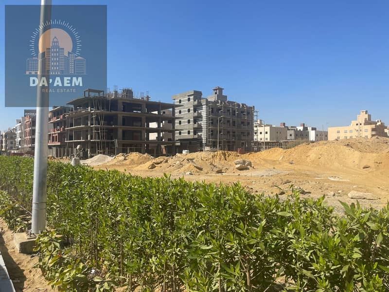 Land for sale with a direct frontage on the main road, steps away from compounds in the Fifth District of Beit El Watan, Fifth Settlement, New Cairo. - Ansicht 6