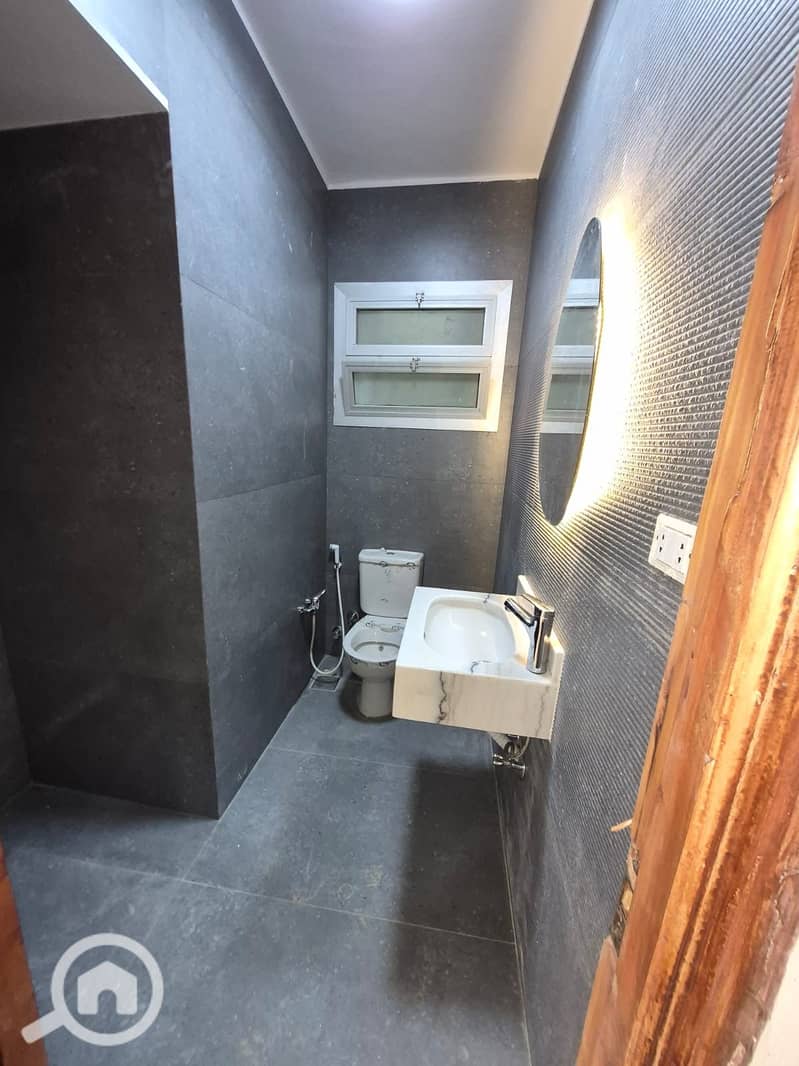 An apartment of 70m for sale in the third assembly, super lux finishing, first residence, fully equipped with a very distinguished location. – pohled 5