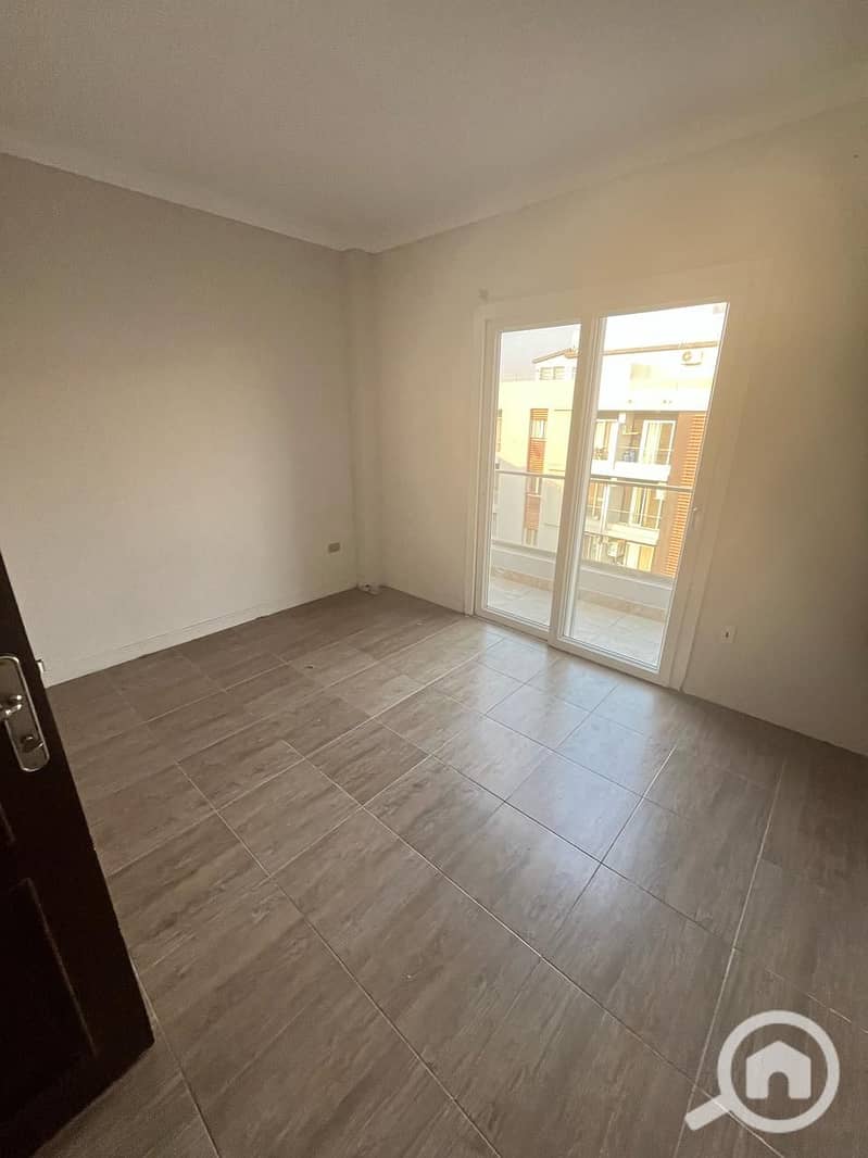 200 sqm Super Lux Corner Penthouse for sale in Zayed Dunes Compound, Sheikh Zayed - Widok 4