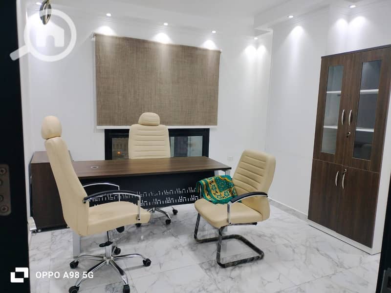 Administrative office for rent, 110 square meters, super deluxe finishing, in Rehana Plaza building, Memaar Al Morshedy, Zahraa Al Maadi - Widok 3