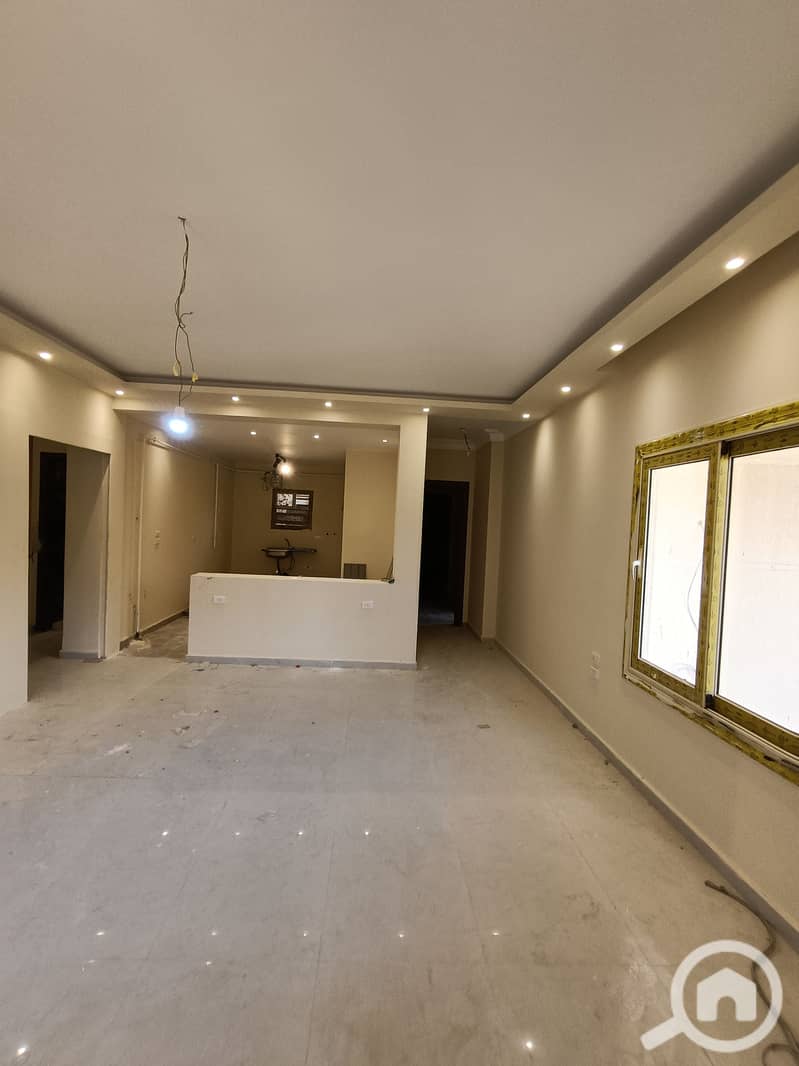 Duplex for rent in the Eighth District in Al-Shorouk, suitable for administrative or residential use. - Mehr
