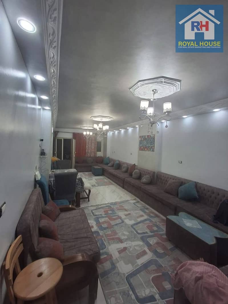 150 sq m apartment for sale on Tamam Street, off Selim El Awal Street, next to Omar Effendi and Modern School, Helmiya. - Mehr