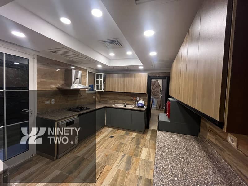 12 1000266555. jpg