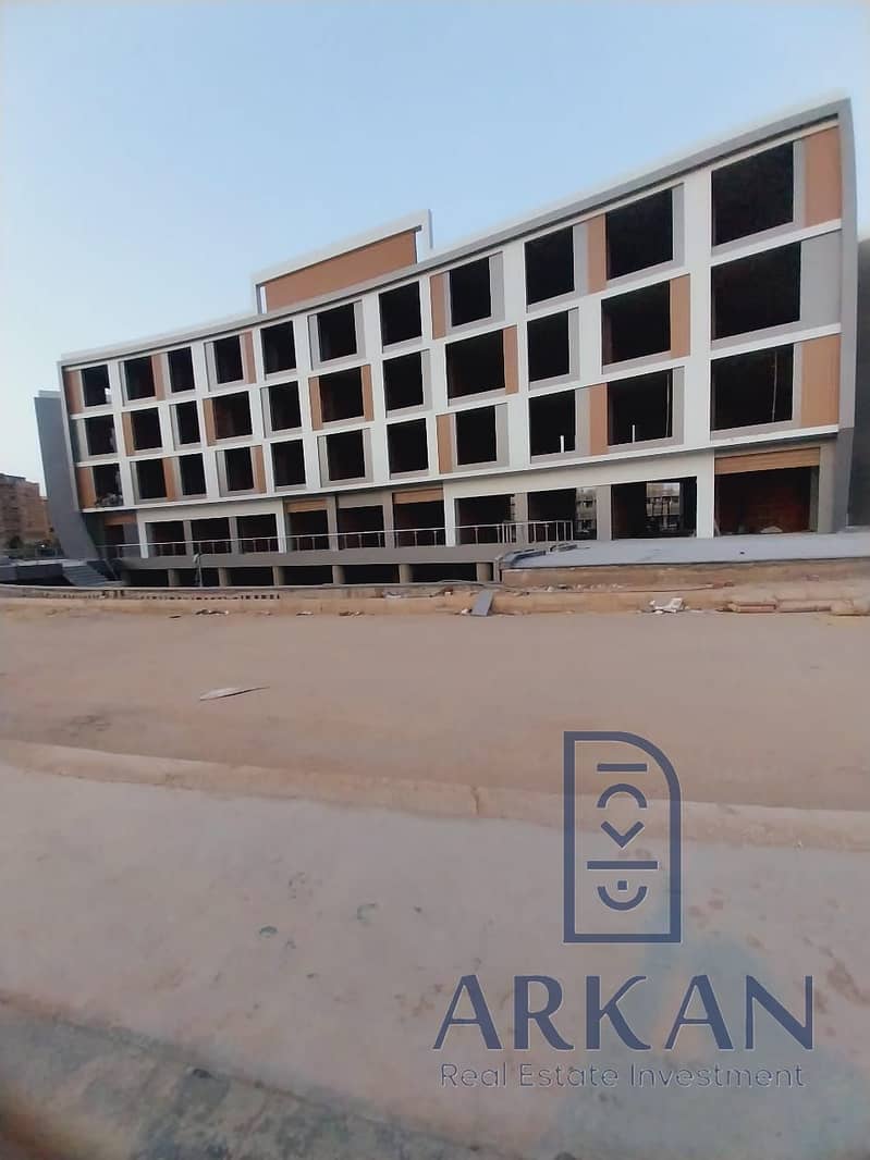 Administrative office, 33 meters, immediate occupancy, opposite Dahshur Residences and Town View, Hadayek October - Widok 2