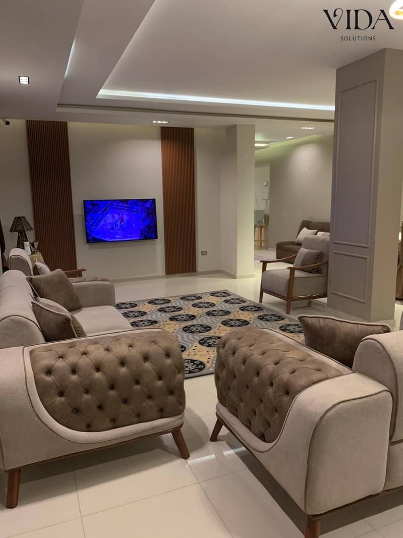 250m Apartment for Sale in District 16, Sheikh Zayed | Private Entrance | Front & Back Gardens | Parking - Widok 2