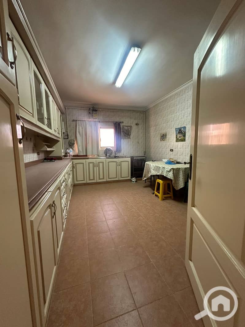 An exceptional apartment for sale, 220 sqm, with a direct north-facing orientation. Located in the Ninth Neighborhood (Villas Zone), just one minute f – pohled 6