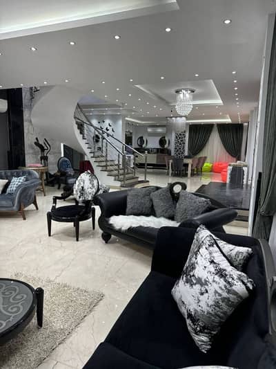 3 Bedroom Duplex for Sale in Obour City, Cairo - دوبلكس فندقى 400 م وجاردن 120 م فى العبور الحى السادس فيلات. من المالك 3 Bedroom Duplex for Sale in Obour City, Cairo - دوبلكس فندقى 400 م وجاردن 120 م فى العبور الحى السادس فيلات. من المالك