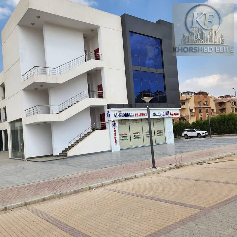 Commercial and Administrative Mall The best mall in Sheikh Zayed and 6th of October City Inside Al Khamael Compound - Widok 3